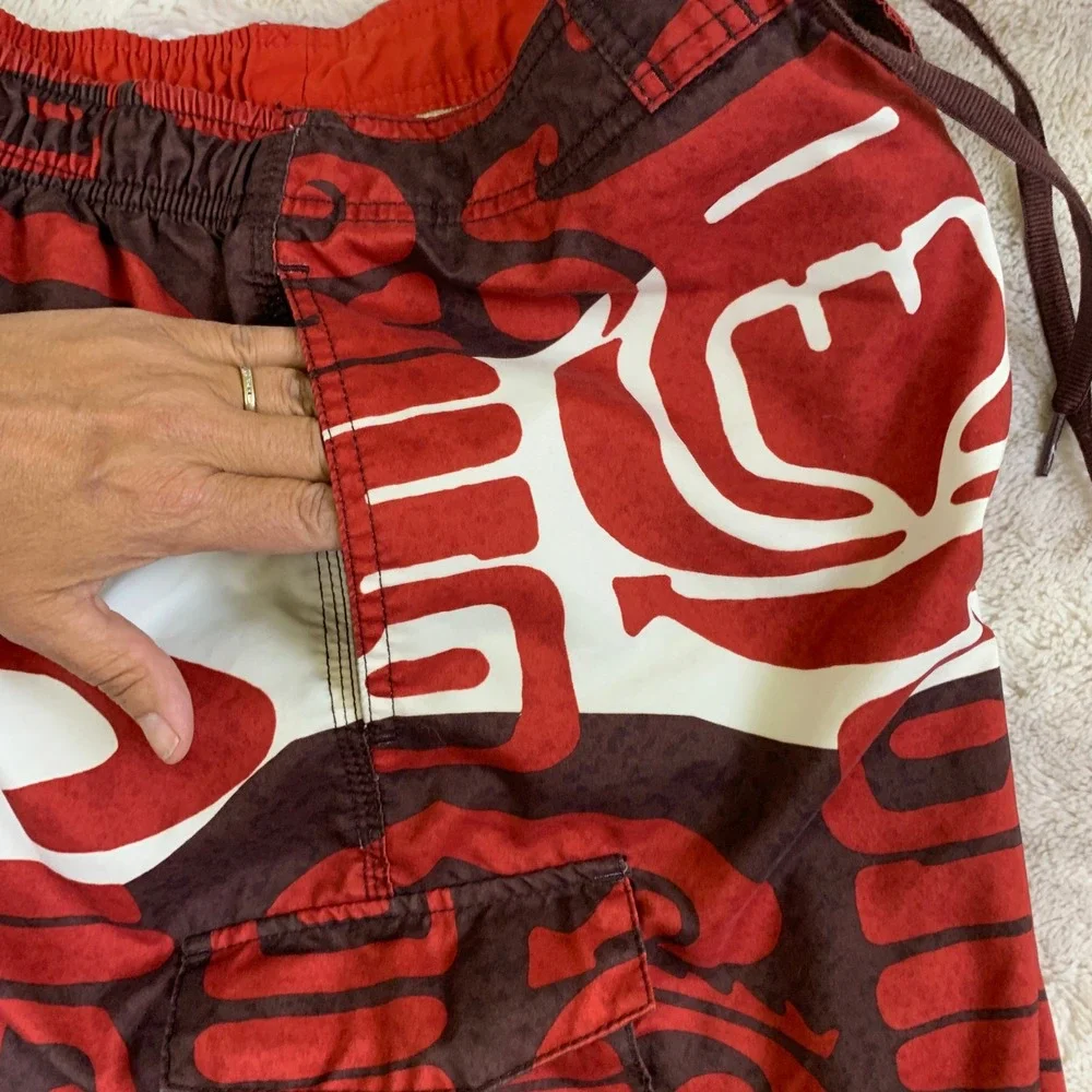 Y2K Quiksilver Mens Tribal‎ Graphic Surf Board Shorts Red Brown Size Small Beach